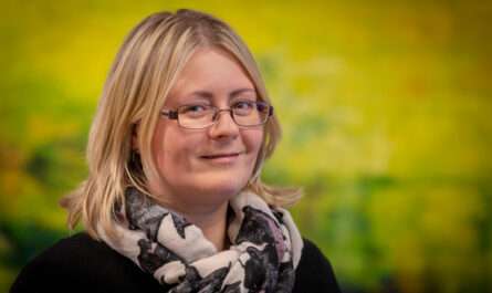 Tihveräinen Pirjo ja Asunta Paula